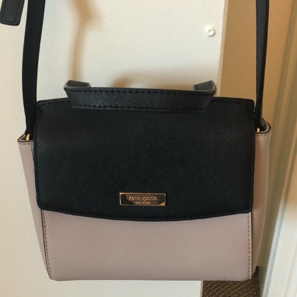 Kate Spade ♠️ - Picture 3 of 3